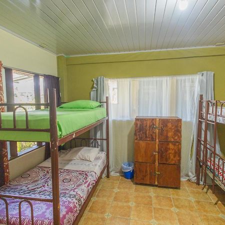 New Hostel Manuel Antonio, Meet New People Exterior foto