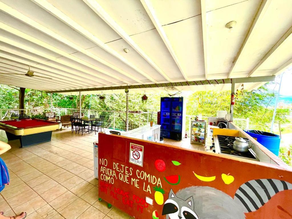 New Hostel Manuel Antonio, Meet New People Exterior foto