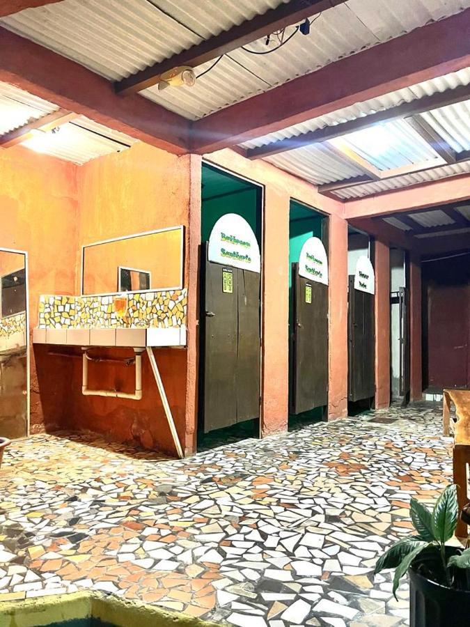 New Hostel Manuel Antonio, Meet New People Exterior foto