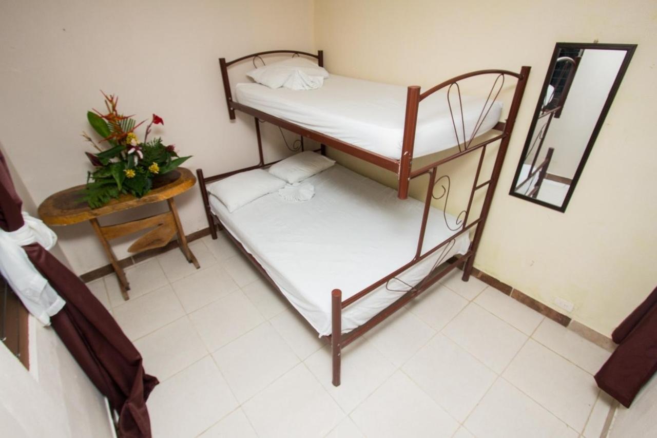 New Hostel Manuel Antonio, Meet New People Exterior foto