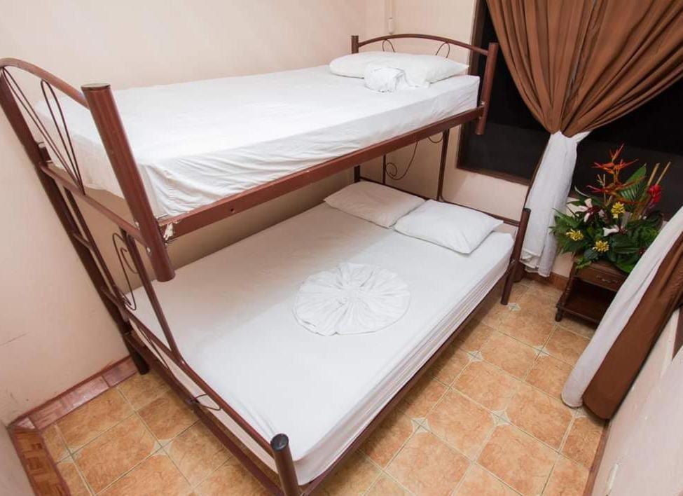 New Hostel Manuel Antonio, Meet New People Exterior foto